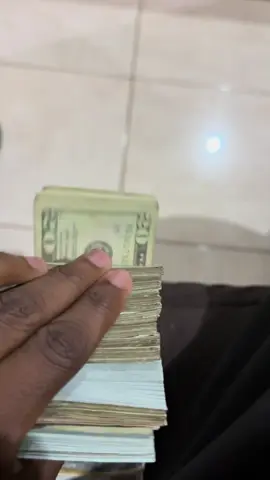Piggy bank😂 Lemme b quiet 
