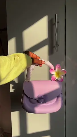 Send a dm on ig; cute.girl_shop_ to place an order #CapCut #bags #bagvendorinlagos #SmallBusiness #smallbusinessowner #cutegirlthriftshop #fyp #viral_video 