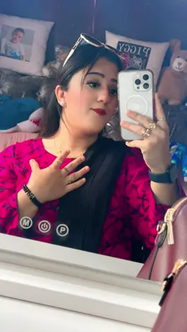 Kitni bechain hoke🖤🤍#foryou #fyp #viral 
