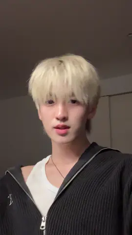 Boyfriend? or bestfriend  #JINWOOKkim #BUSbecauseofyouishine 
