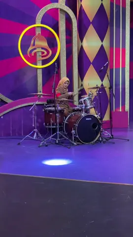 Moment Ringringshow.. lagu ini paling sering di request. Inshaa Allah bisa diundang @gerindra 17 Agustus ( mungkin gak ya? ) Semoga dinotice 🥺🙏🏻.. @TRANS TV @trans7 #drummerpns #fyp #lewatberanda 