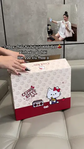 KAB đeo cái hot hòn họt luôn ce ơiii #hellokitty #coơkitty #sẵn 