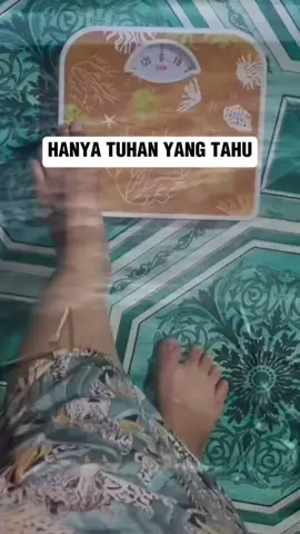 HANYA TUHAN YANG TAHU #Timbanganbadan #humor #lucu #fypage #beratbadan 