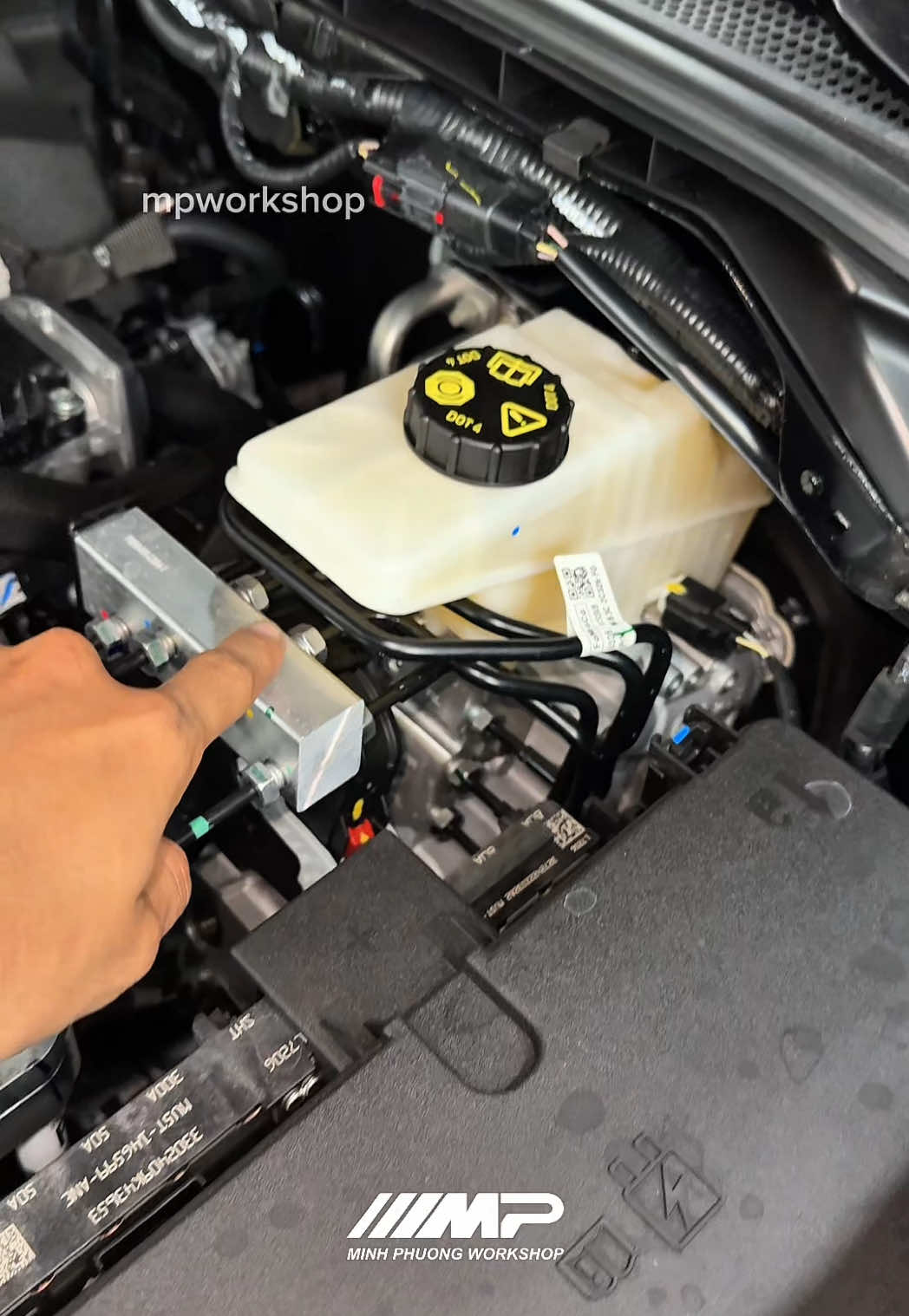 Máng xối chuyển hướng nước, RAPTOR 2023 cần kiểm tra ✅ ! #raptorv6 #retrofit #xuhuongtiktok #mpworkshop #fyp #DIY #ford #fordraptor 