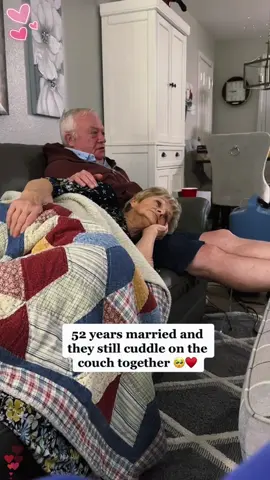 Praying for a love like this ❤️ #oldcouple #oldpeopleinlove #old #couple #grandma #grandparents #grandparentsoftiktok #oldlove #inlove #TrueLove #lovestory #fyp#usa🇺🇸 #unitedstates #foryou