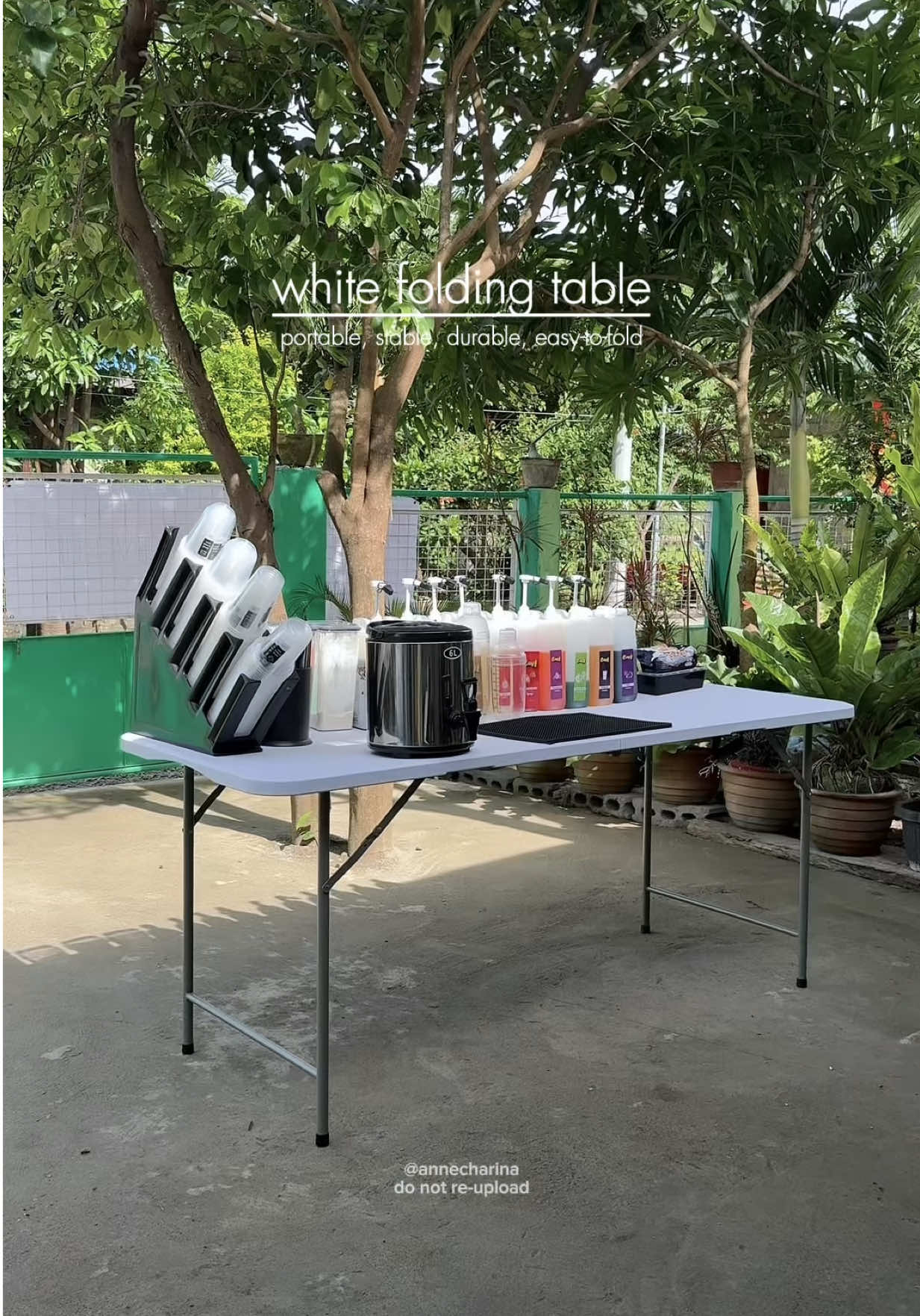 white portable folding table for our smol biz 🥳 #foldingtable #portablefoldingtable #whitetable #SmallBusiness #milkteabusiness #milkteashop #fyp 
