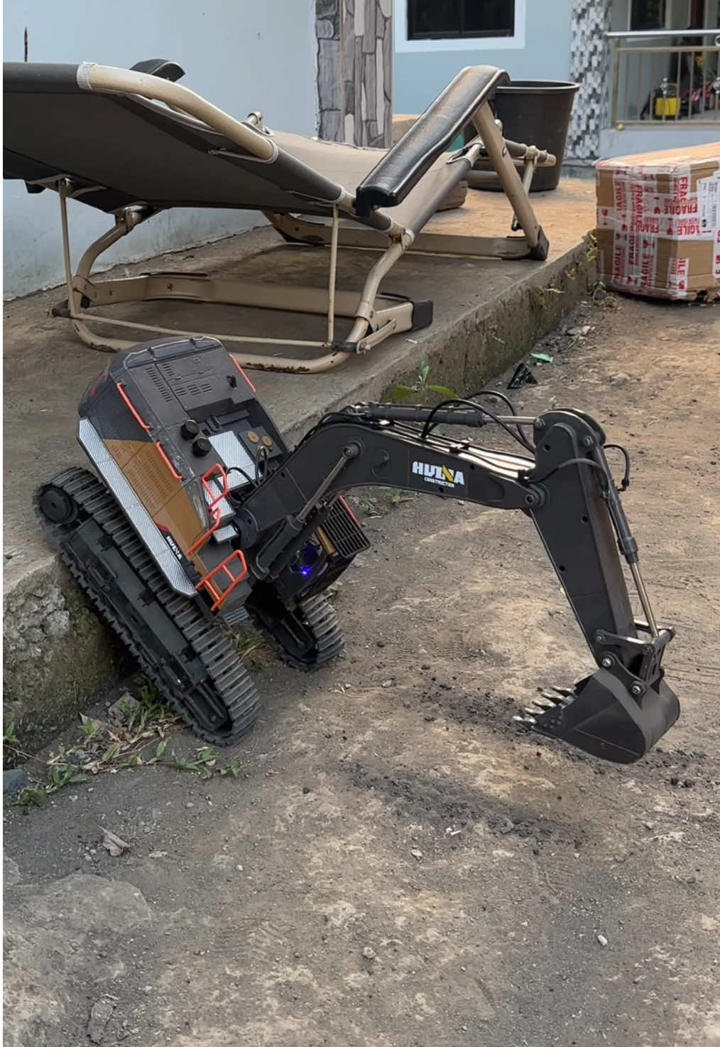 HUINA 1592 RC EXCAVATOR #rcexcavator #excavator #huina 