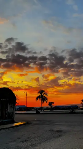 Knp dari semua bt pung kebaikan yg se lia hanya bt pung kesalahan #tiktokimpact #fypage #butonpride🏝 #timurpride🔥 #sunsetvibes #sunset 