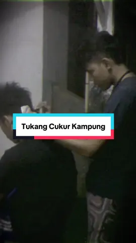 Yes! Gue adalah Tukang cukur kampung yang dibayar seikhlasnya, buka tempat kecil di kabupaten dengan harga 10ribu, dan sekarang bisa di titik ini karena personal branding 🤝🏻