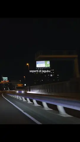 cieee asing...  #xyzcba #lyrics #fouryou 