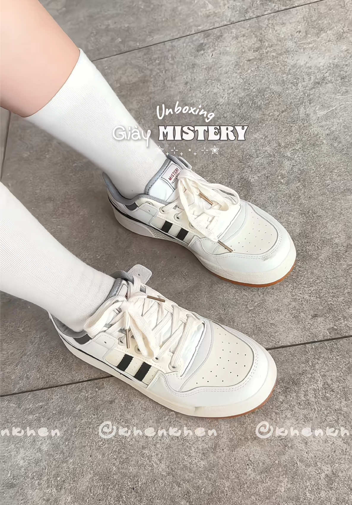 Tăng 1 size mang cho thoải mái nha mấy bà #khenkhenxinchao #mistery #giaysneaker #giaythethao #unboxing #unboxingvideo 