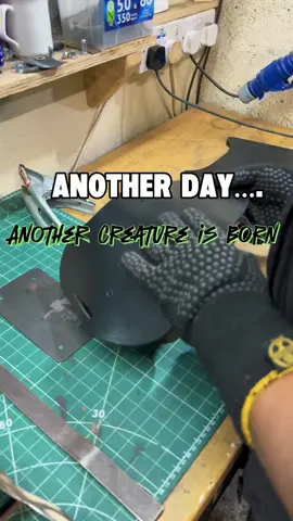 How We Build Custom Creature Legs 🦵🔥 #BehindTheScenes” Ever wondered how creature stilts are made? 👣 Watch us craft a custom pair of Digilegs from scratch—each one tailored for the performer. From heating and molding plastic to final tweaks, it’s all about quality, precision, and a bit of creature magic. 🛠️✨ #Digilegs #CreatureCreation #CustomBuild #Stilts #CosplayLife #BTS #WorkshopVibes #MadeToOrder #FantasyGear #PracticalFX