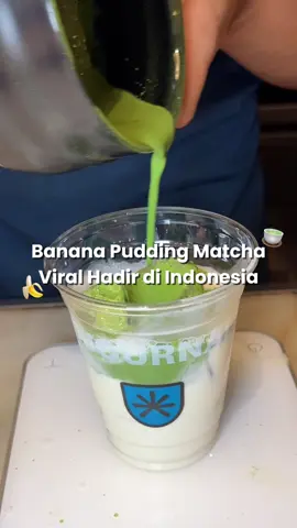 Banana Pudding Matcha Latte Viral Hadir di Jakarta😍 Gak expect @Djournal Coffee bukan jago di perkopian aja, tapi matcha series mereka legit dan umami loh! Varian matchanya juga unik”! Mulai dari Signature Matcha Latte, Sea Salt Matcha Latte, Pistachio Matcha Latte, dan terakhir paling unik Banana Pudding Matcha Latte  Yuk cobain sensasi minum matcha yg beda! ✨ 📍 Djournal Coffee, Grand Indonesia (West Mall) #Matcha #matchajakarta #jktfoodhunting #kulinerjakarta #jenskuy #jktfooddestination