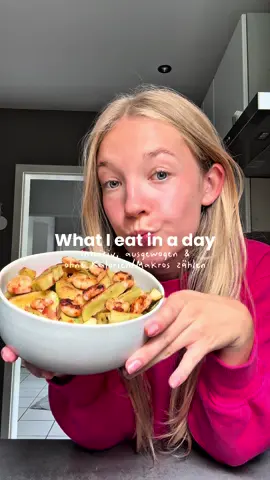 Wer hätte die Maultaschen auch noch gegessen?🫣  Musste an dich denken @annalena ✰ hahah #whatieatinaday #intuitiveeating  #ausgewogeneernährung #lifeinyour20s #dailystruggles #MentalHealth #healthymealideas 