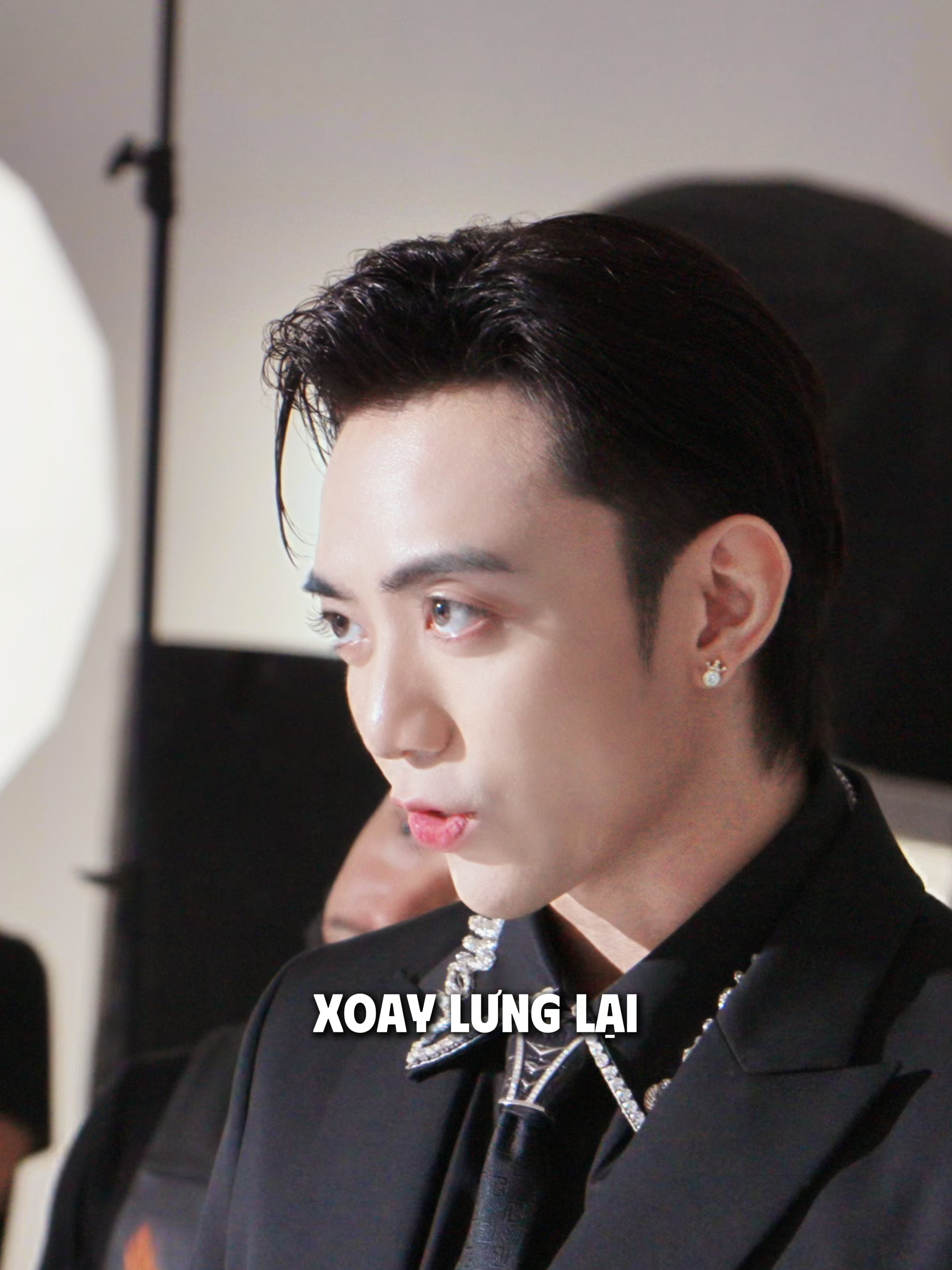 'VAR' vào một buổi onset cùng 5 tô bánh canh và 1 anh bánh khọt 😽✌️ #SOOBIN #ALLROUNDER #TanBinhToanNang