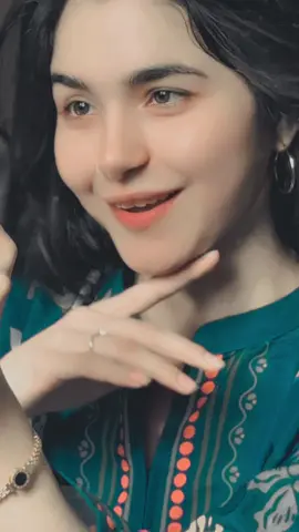 دامن بچا ❤️‍🩹 #سنگت_ویڈیو_وائرل_کریسو_آپ_ہیں🥀🌼🙈✨🎇 #foryou #foryoupage #rumi🥀 #foryoupage❤️❤️ #rimshashahmeer✌️💯🥀 