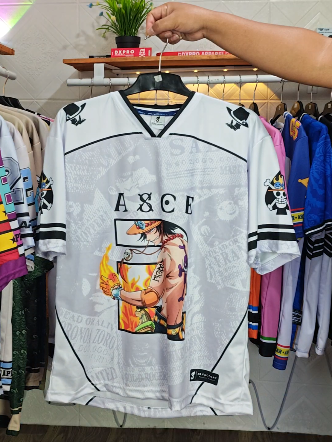 sekeren ini hanya 90 ribuan saja, parah nih seller, buruan takutnya harga nya keburu naik #jerseyonepiece #fyp #fypシ゚ #jerseyplayer #maungggstore 