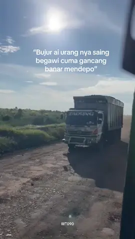 #fypシ #fyp #u4 #drivermuda😎 #cangkalbegawi #tambangbatubara #holingbatubarakalimantan #supirkalimantan #katakatabanjar #ulanmanyarah #kulitambangbatubara #hino500 #km71talentabumi 
