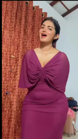 රට පවුලේ දූ පොඩ්ඩ..🖤💫 #prasha #prashamichell #fyp #fypシ #foryoupage #trendingnow #queens_in_mind #perfectfigure #chubbyqueen #slmodels #miniskirt #beach #bigback 