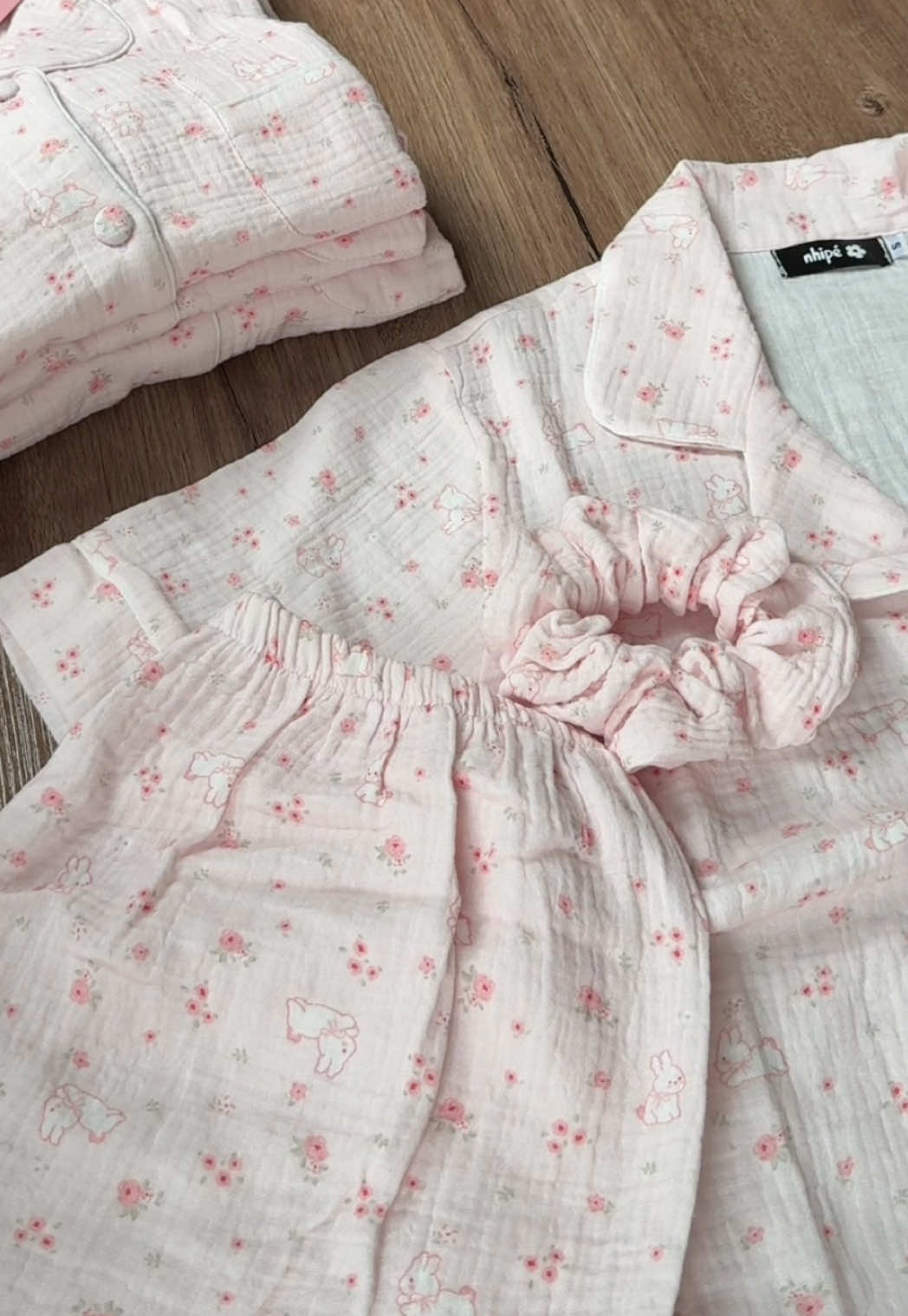 Bộ đồ ngủ cho cô nàng dễ thương 😊 #pyjama #sleepwear #homewear #dongu #muslin #donguxinh 