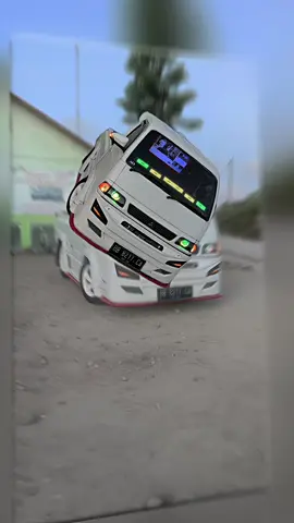 ubur ubur ikan lele,ini siwhite ganteng lee🤭😅🔥#pickuplovers #capcut #template #fyp #colt120ss #modified 