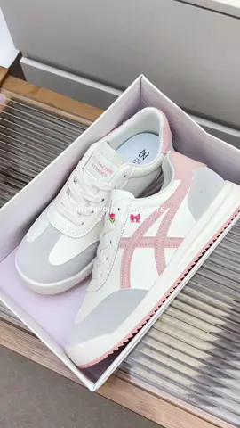 #sepatuwanita #sneakerswanita #sneakerscewek #sneakersmurah #sepatuolahragawanita #sepatujogging 