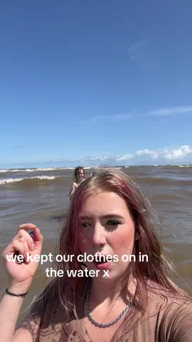 no bakini? no problem                   #fyp #😗✌️ #ocean                       @sydney 👩‍❤️‍💋‍👩🩷 