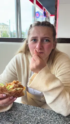 Ich brauche Hilfe 🥺 #hafamily #viral #foryou #fürdichseite #familyvideo #miratas #couplecomedy #frauenlogik 