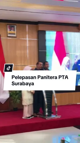 Pengadilan Tinggi Agama Surabaya melakukan pelepasan kepada Panitera PTA Surabaya yaitu bapak Rusli, S.H., M.H. Kegiatan ini dilakukan pada Rabu, 16 Juli 2025 di Aula Abdullah Siddiq PTA Surabaya.