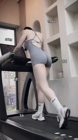 Theo dòng sự kiện 🤪 #bethaogym #gepo #settapgymnu #jumpsuit #jumpsuitgym 