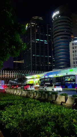 Video2nya boleh di ambil seperti biasa, edit sendiri ya, ga usah folow dan ga usah izin aku izinin. #view #jakarta #citylight #foryou #fyp #mediaWB #senayan #scbd #wb 