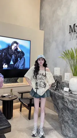 Người quan tâm em em ngó lơ, người không quan tâm em... em cũng thế🤭#lananhclothing2 #thinhhanhtrend #phoidoxinh🥰 #xuhuongtiktok 