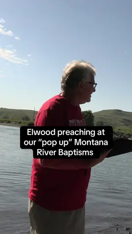 Kayla decided to do last minute pop up baptisms on our way out of Montana and hallelujah, it was a good time! Praise the Lord! We are so blessed to be able to walk out the word of God!! #disciples #discipleofchrist #weworkforjesus #revival #baptisms #ministry #ministryteam #meetmeinthewater