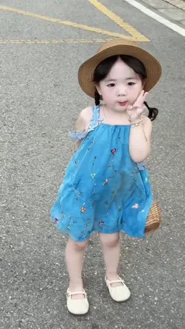 Lên loạt mẫu mới cho bé yêu 😘 Xinhs Shop - Thế giới đồ xinh cho bé yêu của bạn  -̲-̲-̲-̲-̲-̲-̲-̲-̲-̲-̲-̲-̲-̲-̲-̲-̲-̲-̲-̲-̲-̲-̲-̲-̲-̲-̲-̲-̲-̲-̲-̲-̲-̲-̲ Mẫu ở Xinhs đảm bảo độc, hàng order nội địa chỉ có chất lượng nhất không có chất lượng hơn 😚 #XinhsShop #orderChina #hangqccc #quanaotreem #quanaotreemcaocap  #trangphuc #thoitrang                            