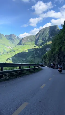 Tứ đại đỉnh đèo Việt Nam🫶🏻🇻🇳#hagiang #travel #mapileng #dulich #xuhuongtiktok 