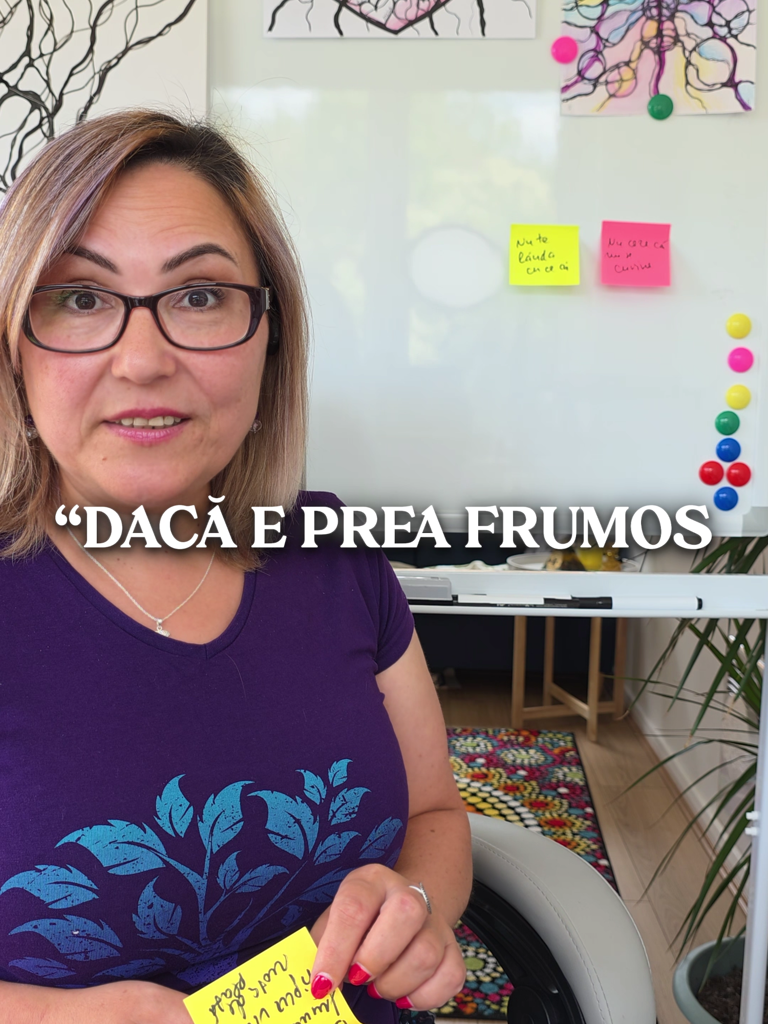 Ți s-a spus vreodată „nu cere, că nu se cade” sau „dacă e prea frumos, sigur plătești mai târziu”? 👀 Poate crezi că sunt doar vorbe moștenite… dar ele devin limite invizibile în viața ta. Nu trăim în lipsă. Trăim în frică. Frica de a cere. Frica de a pierde. Frica de a fi judecați că vrem *prea mult*. Așa ajungi să spui „nu” unei șanse bune. Să nu-ți iei ce-ți place. Să simți că trebuie să *meriți* totul prin efort. Dar toate astea sunt doar etichete puse de alții. Neurografica te ajută să le dai jos. 🧠 Să te vezi fără rușine, fără scuze. Să vrei mai mult. Și să fii OK cu asta 🙌 Scrie „Neuro” în comentarii și îți trimit un ghid care te ajută să începi schimbarea! #dezvoltarepersonala #blocajementale #vindecare #dorinta #mentalitate #curaj #neurografica #neurograficacuolgaszabo