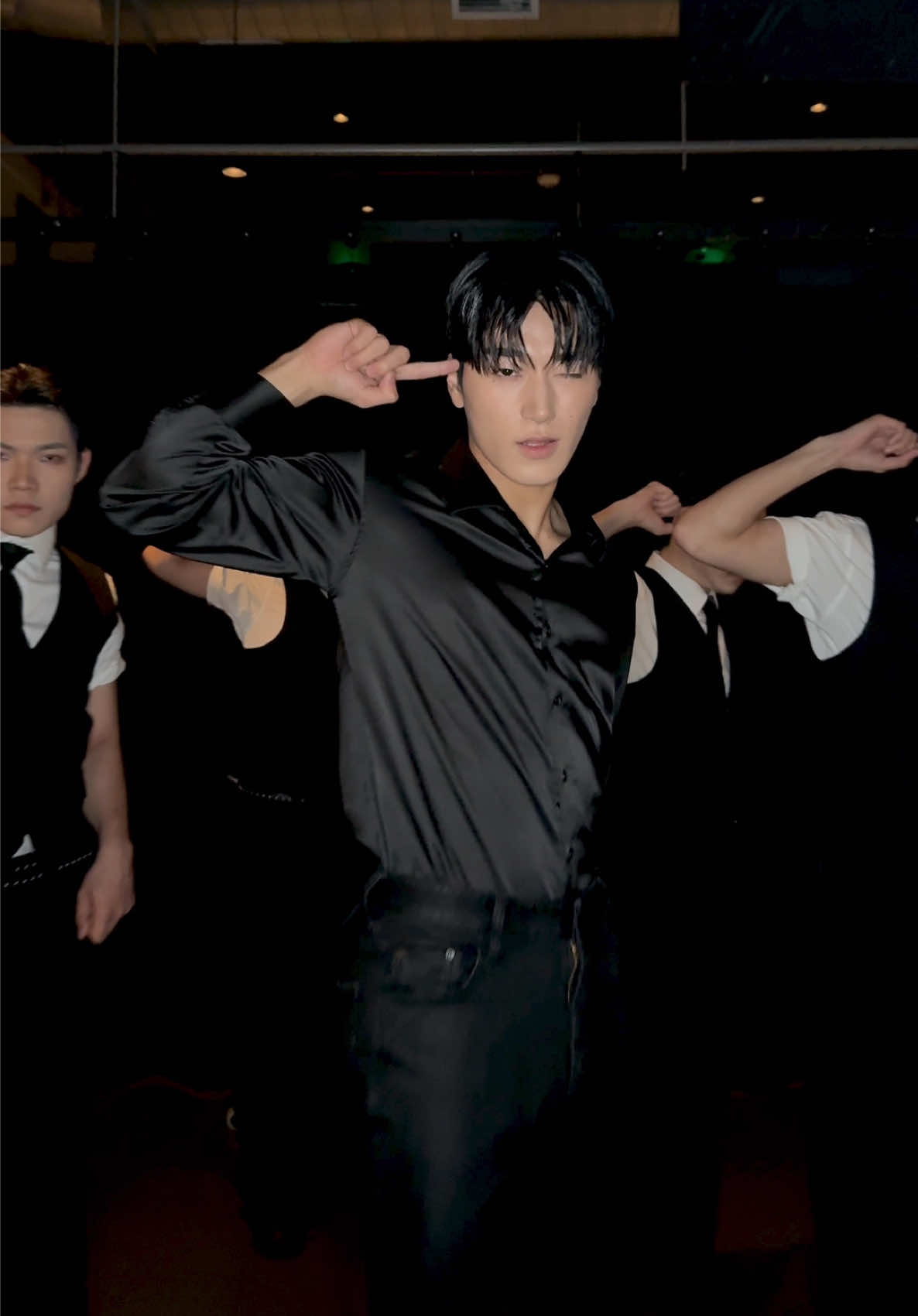 Take it all the way, make me wanna stay #ATEEZ #에이티즈 #SAN #산 #GOLDENHOUR_Part3 #In_Your_Fantasy_Edition #Creep 