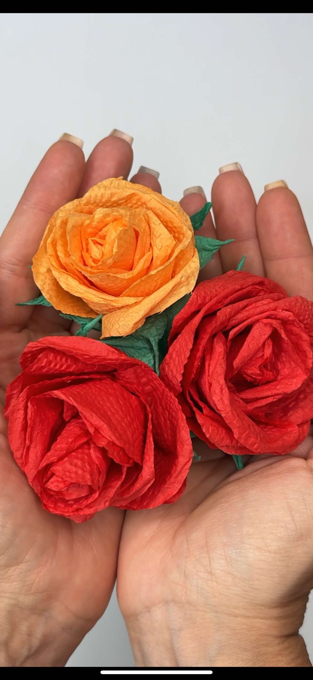 Easy Beautiful Tissue Paper Roses 🌹 #paper #papercraft #DIY #craft #paperflowers #hobby #tissueroses 