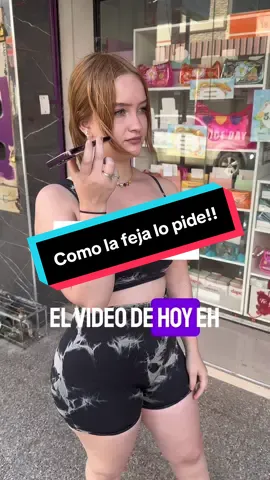 Siempre complaciendo a la feja con lo que pide 🤭🙈#kralicenter💜 #scz #humor #barato #maquillaje #jefa 