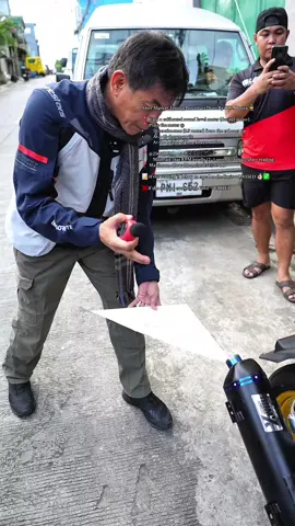 After Market Testing Procedure Done By COL. Bosita 👮‍♂️ 📍 Used a calibrated sound level meter (decibel meter). 📍 Place the meter @ •	50 centimeters (0.5 meter) from the exhaust tip •	At a 45-degree angle •	At the height of the exhaust outlet 📍 @2500 RPM. •	Maintain that RPM briefly (2–3 seconds) for accurate reading. 📍 Maximum allowable noise level: 99 DB 📝 If the reading is below or equal to the limit → PASSED 👌🏻✅ ❌If the reading exceeds the limit → FAILED #bosita #colbosita #aftermarketpipe #icph #fyp #bomX