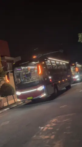 Pesona Pribumi Wonogiri Bangkit🙌  Tunggal Dara Trans SR3 HD Neo Ultimate by Laksana Powered by Mercedes Benz 1626  #fyp #tunggaldara #tunggaldaratrans #pribumiwonogiri #busakap #legacysr3 #laksanakaroseri #CapCut 