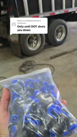 Replying to @ridingthebomb that's what we use them for #dot #trucker #truckdriving #truckdriver #westernstar #peterbilt 