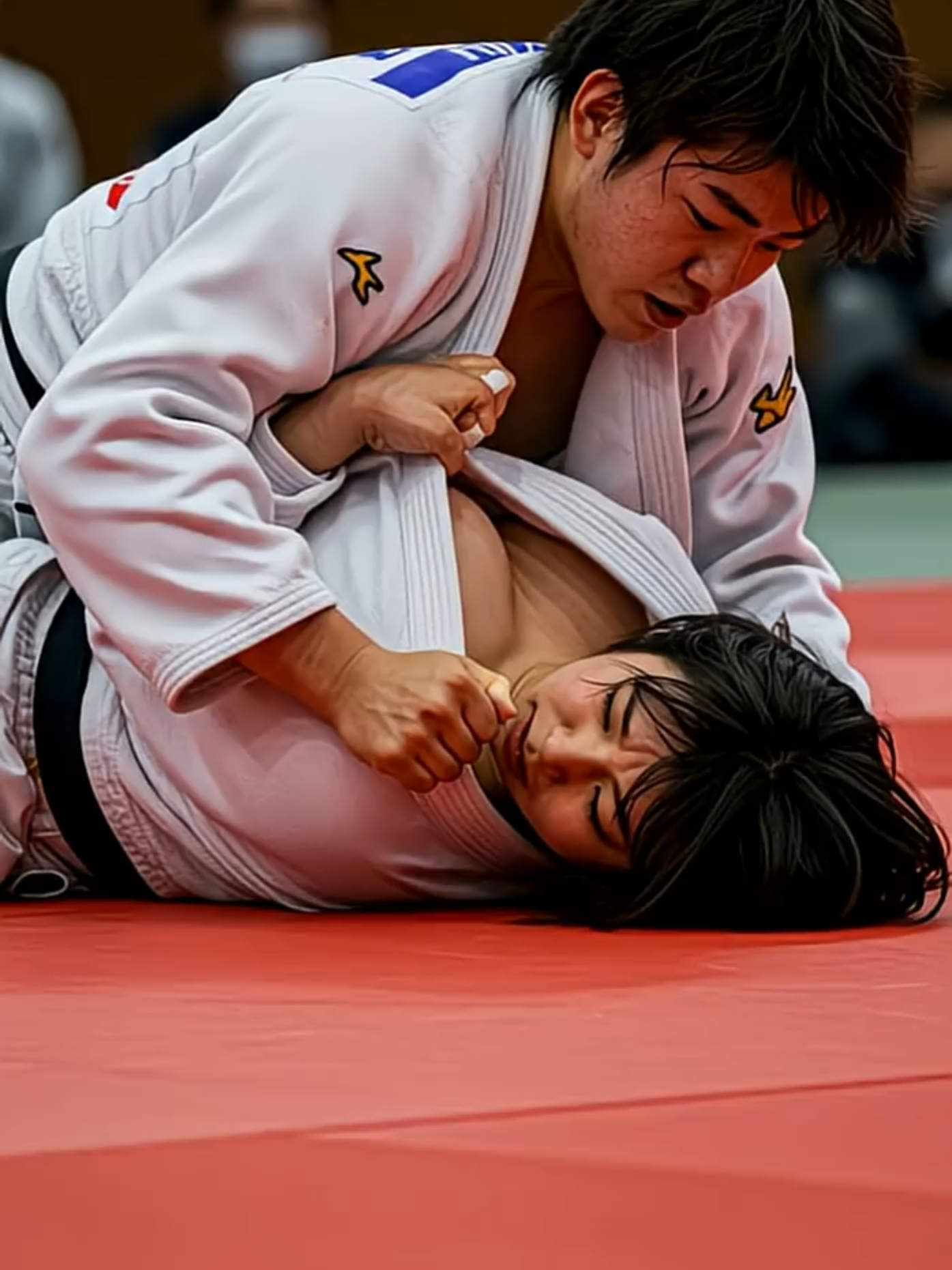 Did everyone hear the cry for help from the female athlete? #everyone #sports #student #trends #tik_tok