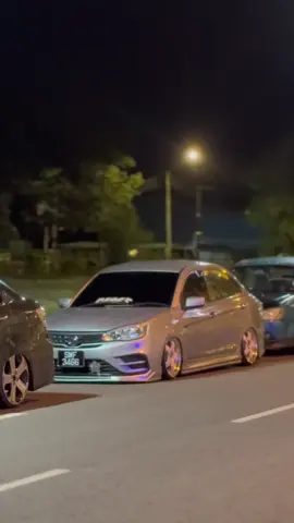 Manis nyaa abg” bezza,tag” dlu mna yg kenal ownernya🤤🥹 #borneostyle⚡ #sagavvtmodified #fyp #sagavvtmalaysia #xyzbca #sagavvtsilver #viral #protonmalaysia #fyppppppppppppppppppppppp #airsuspension #bezzamodified 