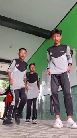 ngikut trend ajah 🤟🏻#fyp #paskib #paskibra #dance #brazil #foryoupage #masukberanda 