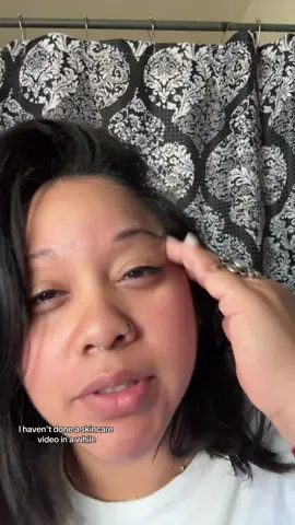 Am I doing it right? @Ashley S Mixon   Updated skincare routine 🤩 #skincare #skincareroutine #ashleymixon #vlogging #Lifestyle #dailyvlog #ugc #fyp #skincaretips 