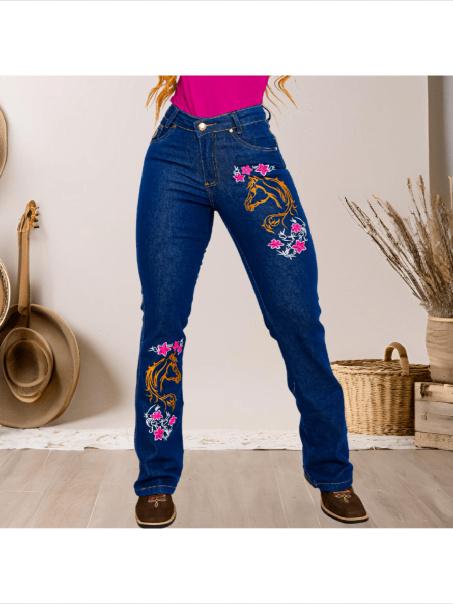 Calça Country Feminina Bordada Cavalo Flare Boiadeira Rodeio 😱 De 154,90 por 99,90 envio para todo Brasil ✈️📦 🚨 atenção as promoções no site podem ocorrer alterações conforme o tempo. #modarodeio #modadeviola #modafeminina #modaviral #modaestiloetendencias_ 