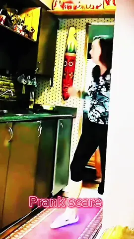 Funny prank 😂 #tunnyprank #prankvideo #prankscare #jumpscare #prankcouples #foryou 