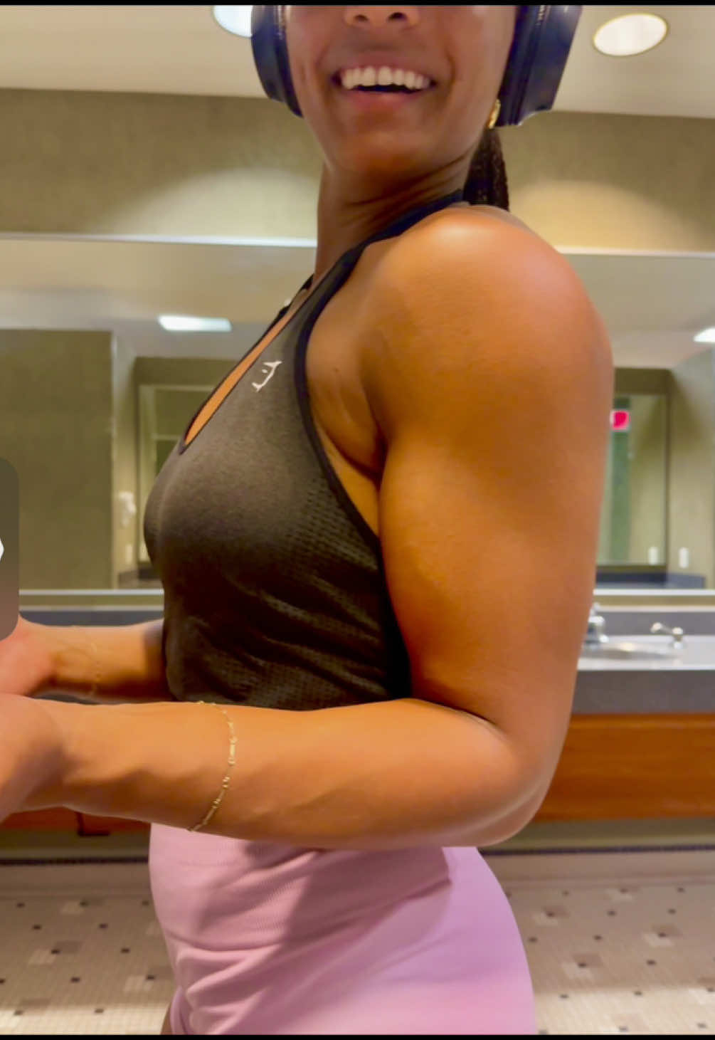 Watch me get essscited about this bicep vein poppin while doing my lil progress check in 🙂‍↕️💖  #Fitness #gym #workout #backandbiceps #fitnessmotivation #training #health #healthylifestyle #Lifestyle #gymmotivation #healthy #muscle #exercise #fitnessjourney
