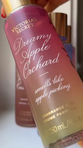 Smells like I’m about to buy all four. #VictoriasSecret #Beauty #Mists 